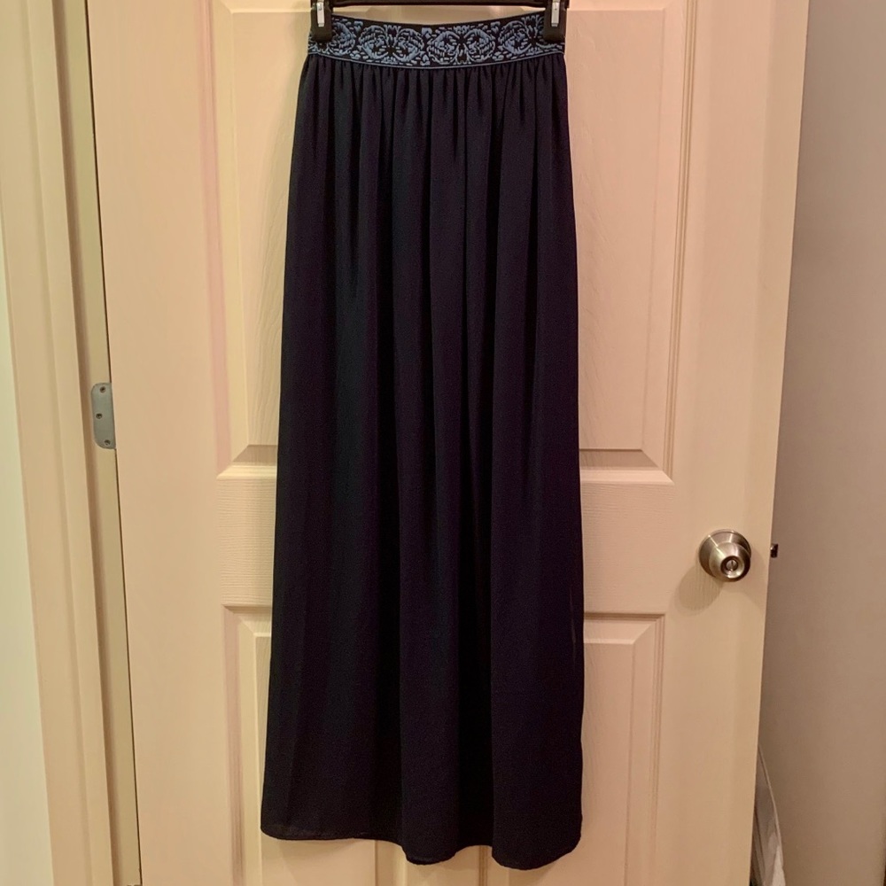 Long skirt